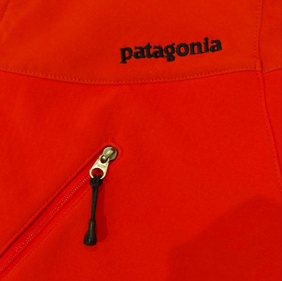 Patagonia Men's M Soft Shell - Picture 2 of 3